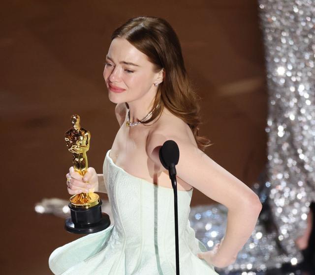 NBA录像-太阳蹭到了！石头姐再次奥斯卡封后 她是太阳铁粉