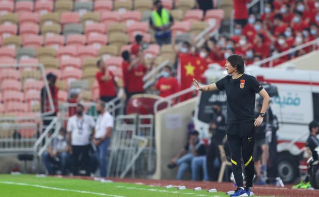 NBA直播-新华社专访李铁：有信心在后续比赛发挥出球队水平